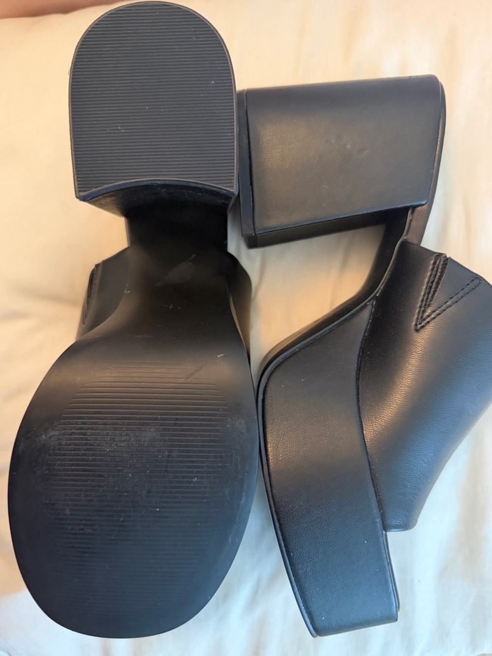 Steve Madden Black Leather Slide Mules - Picture 2 of 2